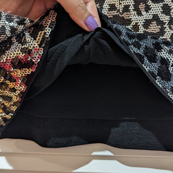 Michael Kors sequin crop top cheetah print - Picture 6 of 6